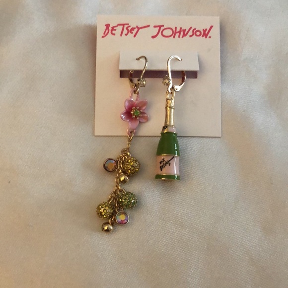 Betsey Johnson Gold Tone Flower, Fireball & Champagne Mismatch Drop Earrings NWT - Picture 4 of 10